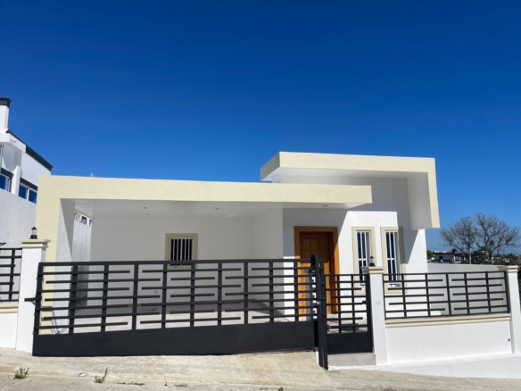 CASA EN CERRO MAR